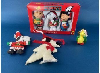 Vintage Lot Of Peanuts Character Holiday Ornaments Snoopy, Woodstock, Charlie Brown & Lucy