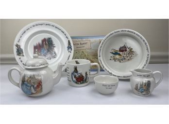 Vintage Wedgwood Peter Rabbit Porcelain Child's Dishes Lot