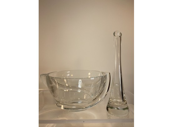 Double Swirl Clear Glass Bowl And Modern Bud Vase