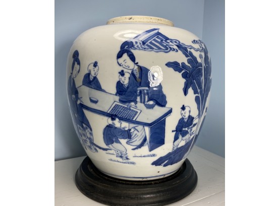 Antique Japanese Late 1800th Century Circa 1799 Japanese Vase