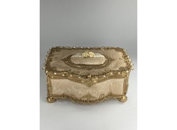 EQ - Beige Velvet And Gold Detailed Jewelry Box