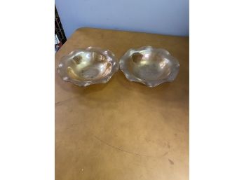 2 Vtg Carnival Glass Bowls