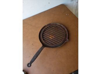Antique Cast Iron Metal Grill Pan