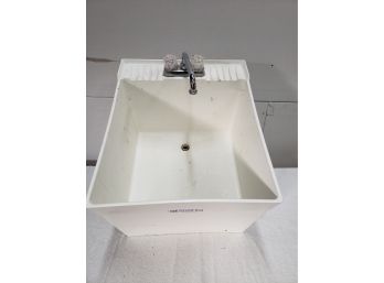 Plastic Sink With Removable Legs