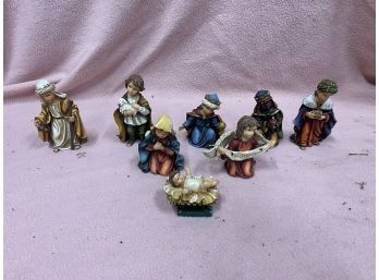 X-mas Nativity Figure Set ( In X-mas White Small Box)
