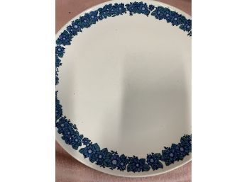 Set Of Plates ( Blue Flower Boarder )