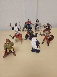 Lot Of 10 Male Figurines - Knights, Kings