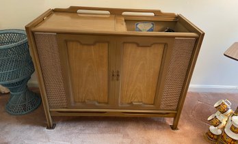 Vintage Magnavox Console  Record Player