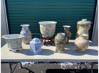 Lot Of 8 Pieces Of Vintage Chinese Pottery