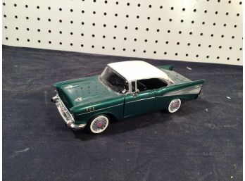 Diecast - 1957 Chevy Bel Air Toy Car Model. Like New