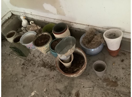 Estate Lot Of Pots - Clay, Ceramic, China, Etc. - Flower Pots