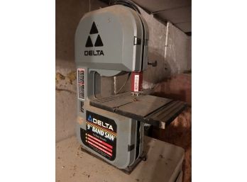 DELTA 9 Band Saw - Clean And Good Working Condition