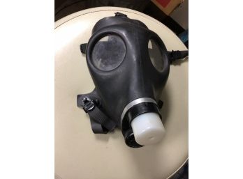 Vintage GAS MASK, With Filter Cap As Shown, All Straps Etc. Excellent Condition