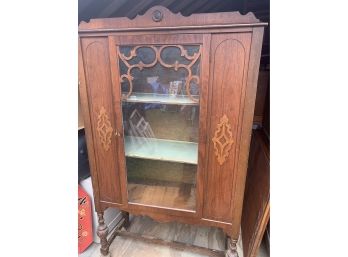 Antique Dining Room China Cabinet, Nice Details