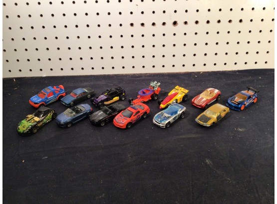 Lot Of 13 Misc Toy Cars - Diecast - Hot Wheel, Matchbox & Others