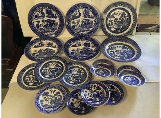 18pc. Blue Willow China