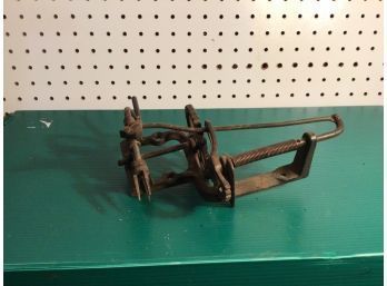 Antique Apple Peeler In Cast Iron, Would Have Mounted To A Table Or Bench, Looks Complete