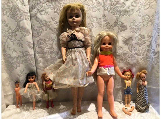 Dolls - Lot Of 7