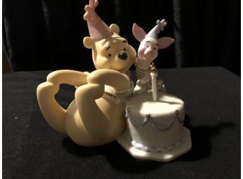 Disney Lenox Figurine - Pooh And Piglet's Birthday Surprise, SHIPPABLE