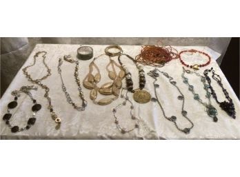 Jewelry Lot - 12 Pieces