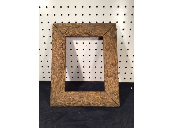 Antique Victorian Picture Frame For 8x6 Photos. In Gold Gilt, Simulated Wood.