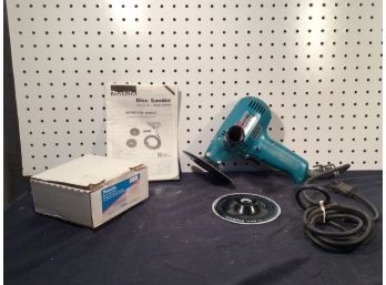 Working Makita Disc Sander - Super Clean, With Discs, Rarely Used.