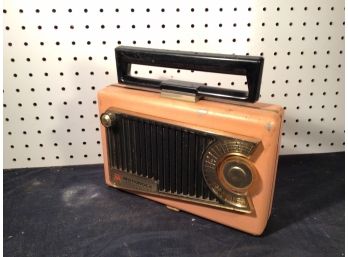 Vintage Motorola Tube Radio - Untested, Great Color!