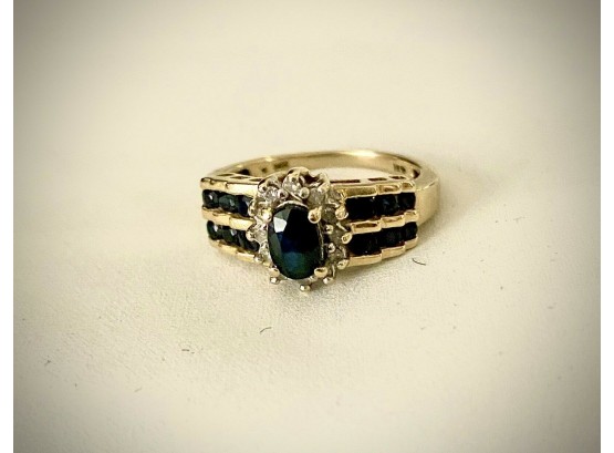 Beautiful Vintage 14K Yellow Gold Sapphire And Diamond Ring