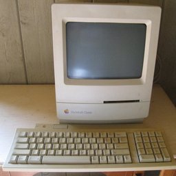 Macintosh Classic Early PC 1990
