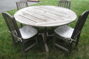 Smith And Hawkins Round Teak Table And 4 Chairs