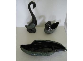 Iron Stoneware Swans With Dish