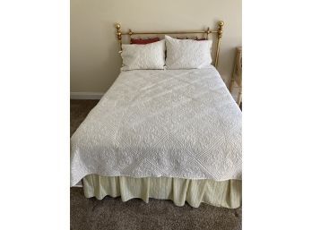 Full Size Bed & Bedding