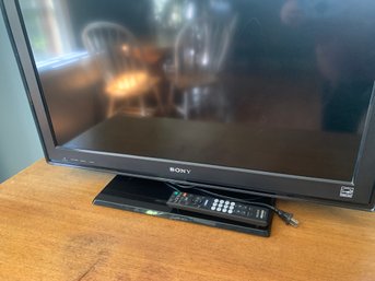 SONY Bravia 32' Flatscreen TV With Remote