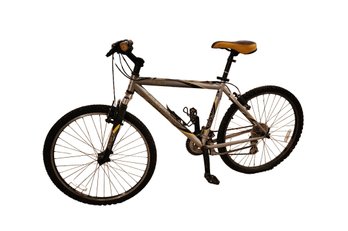 JK TREK 820 Mountain Bike **PICK UP SUNDAY 2/25 IN SYOSSET** BETWEEN 12:30PM AND 2:00PM BY APPOINTMENT