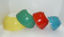 Vint PYREX Primary Color Nesting Mix Bowls