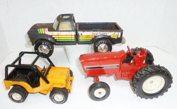 3 Vintage Toys, Metal Toys