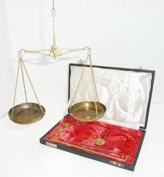 Vintage Gold Scale In Case
