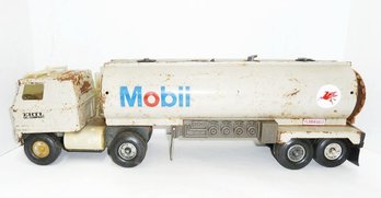 Vintage ERTL Mobil Tanker