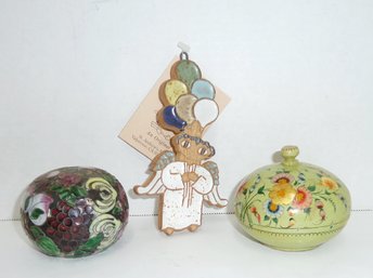 Odd LOT, Ornament, Jar, Bell