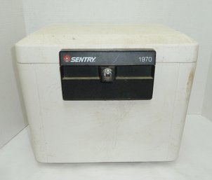 Sentry Safe Box, Lock Box, Model 1970