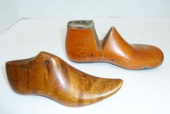 Vintage Shoe Forms, Child Size PAIR