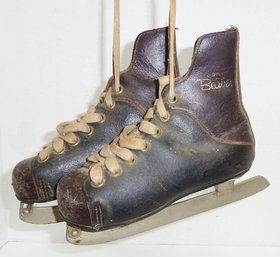 Vintage Childs Ice Skates, Beaver Brand
