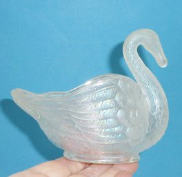 Imperial Glass Iridescent Swan