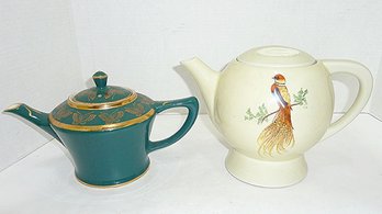Vintage PAIR Teapots, Hall