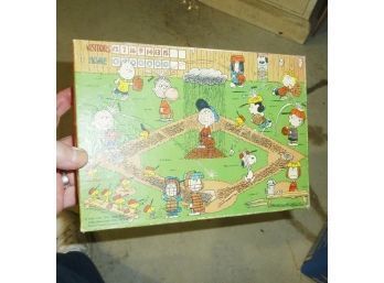 LOT Puzzles, Charlie Brown Peanuts