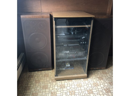 Vintage Stereo System With Sherwood Speakers, RCA AM/FM Stereo Receiver And Pioneer CD Player And Cassette Dec