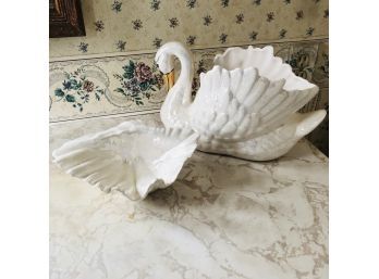 Vintage Ensco Pearlized Swan And Shell Soap Dish