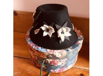 Women's Black Vintage Felt Hat With Flowers