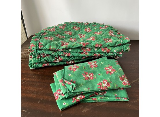 Vintage Green Holiday Placemats And Napkins