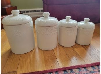 Set Of 4 Gibson Ceramic Kitchen Canisters. Flour -Sugar Ect..